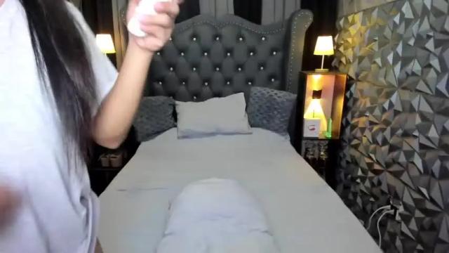 Image 10 of classytssarafin Stream on Chaturbate on 13 months ago