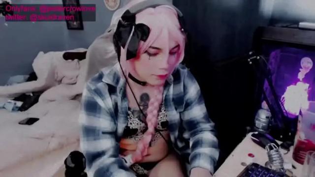 Image 11 of claycrowlove Stream on Chaturbate on 18 months ago
