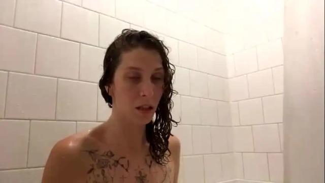 Image 2 of clementinelovesrex Stream on Chaturbate on 6 months ago