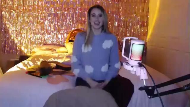 Thumbnail 3, clemetinescuties's Stream at Chaturbate, 16 months ago