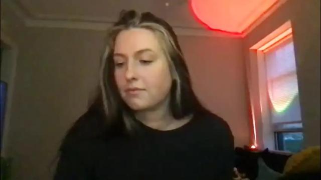 Image 2 of clemmy6699 Stream on Chaturbate on 2 months ago