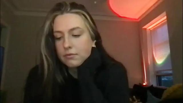 Image 3 of clemmy6699 Stream on Chaturbate on 2 months ago