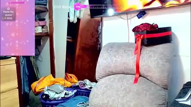 Image 2 of cleo_05 Stream on Chaturbate on 1 month ago
