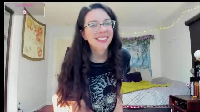 Image 3 of cleo_cam Stream on Chaturbate on 1 month ago