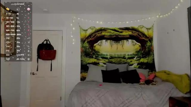 Image 3 of cleo_cam Stream on Chaturbate on 1 month ago