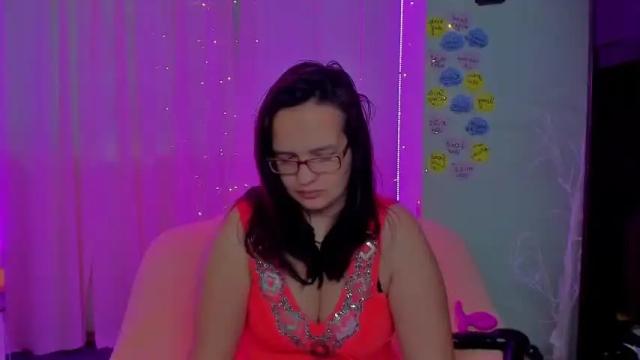 Image 10 of cleo_rood_ Stream on Chaturbate on 19 months ago