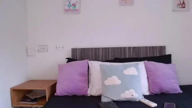 Image 10 of cleobasett Stream on Chaturbate on 15 months ago