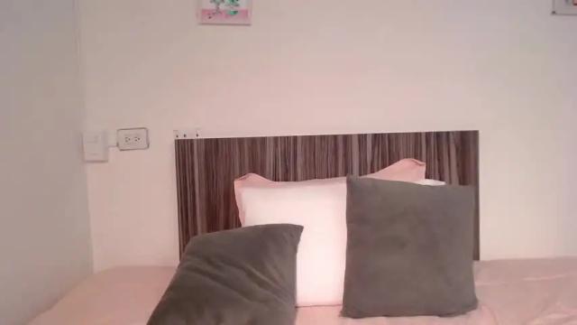 Image 6 of cleobasett Stream on Chaturbate on 14 months ago