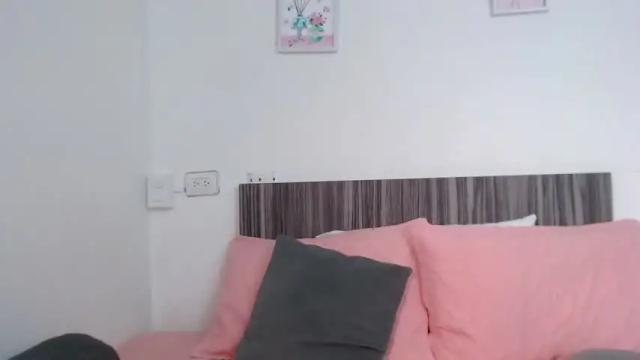 Image 11 of cleobasett Stream on Chaturbate on 14 months ago
