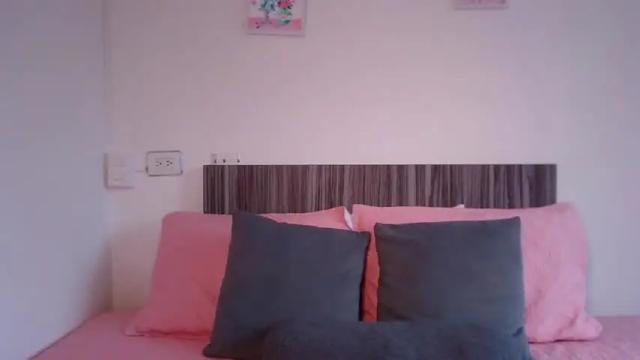 Image 11 of cleobasett Stream on Chaturbate on 14 months ago