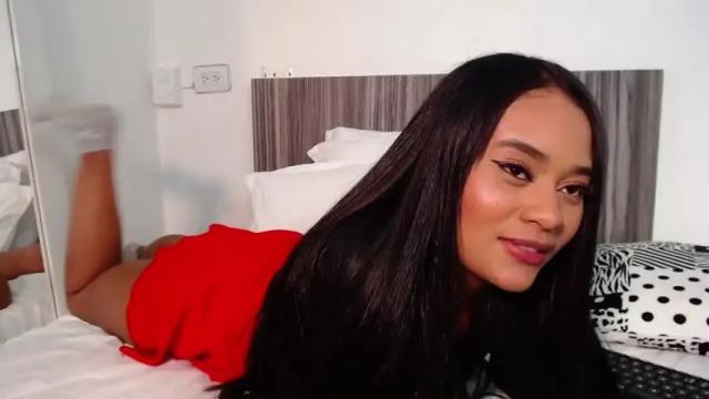 Image 12 of cleobasett Stream on Chaturbate on 13 months ago