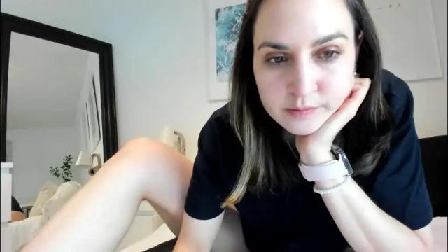 Image 3 of cleolane Stream on Chaturbate on 2 months ago