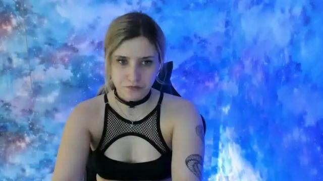 Image 11 of cleoneonn Stream on Chaturbate on 13 months ago