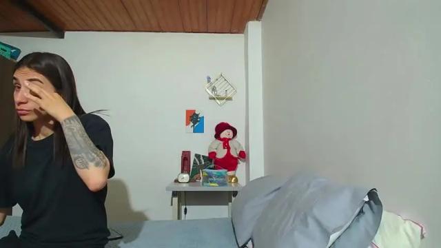 Image 3 of clhoe_violett Stream on Chaturbate on 21 months ago