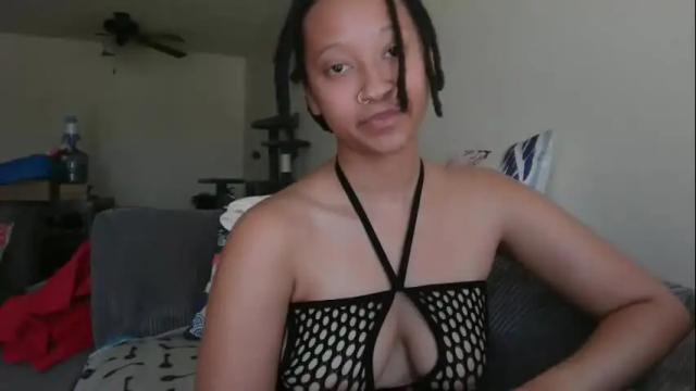Image 8 of clioenchants Stream on Chaturbate on 1 month ago