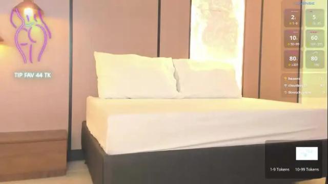 Image 7 of cloe_25 Stream on Chaturbate on 1 month ago