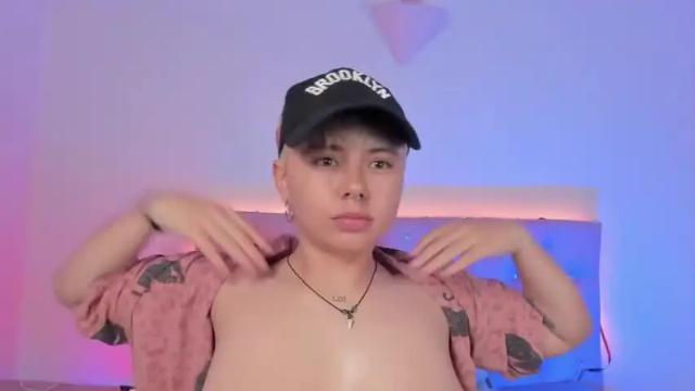 Image 4 of cloe_444 Stream on Chaturbate on 20 months ago