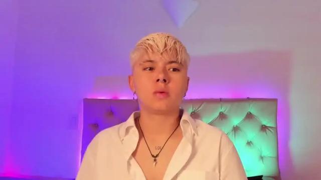 Thumbnail 1, cloe_444's Stream at Chaturbate, 20 months ago