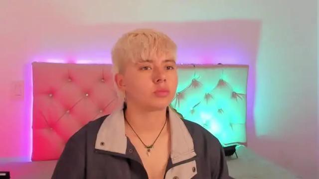 Thumbnail 3, cloe_444's Stream at Chaturbate, 20 months ago