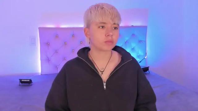 Image 12 of cloe_444 Stream on Chaturbate on 19 months ago