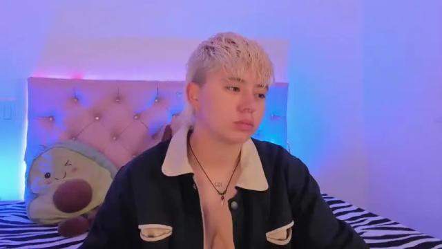 Thumbnail 1, cloe_444's Stream at Chaturbate, 19 months ago