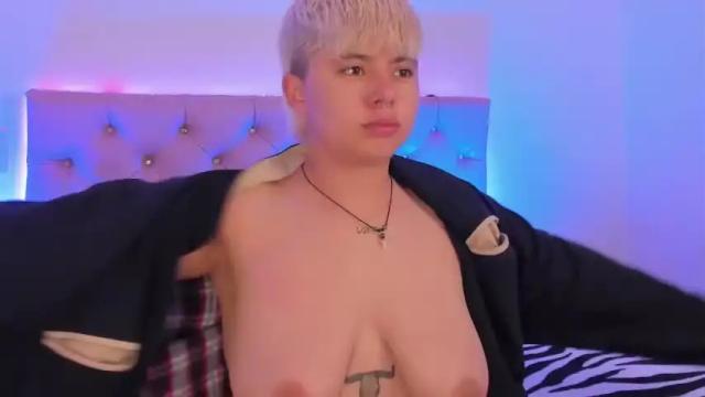 Image 12 of cloe_444 Stream on Chaturbate on 19 months ago