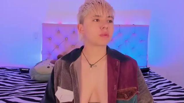 Thumbnail 2, cloe_444's Stream at Chaturbate, 19 months ago