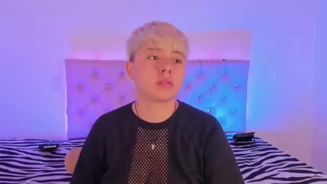 Thumbnail 3, cloe_444's Stream at Chaturbate, 19 months ago