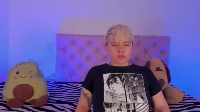 Image 8 of cloe_444 Stream on Chaturbate on 19 months ago
