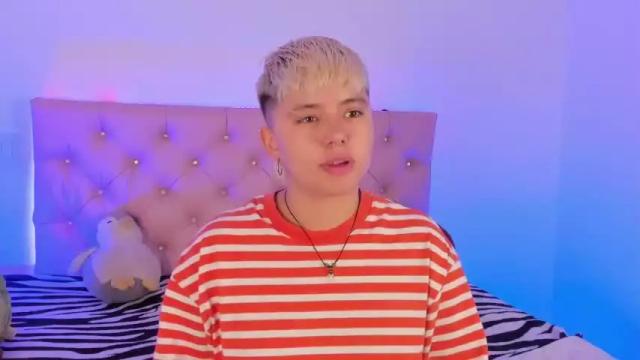 Thumbnail 1, cloe_444's Stream at Chaturbate, 19 months ago