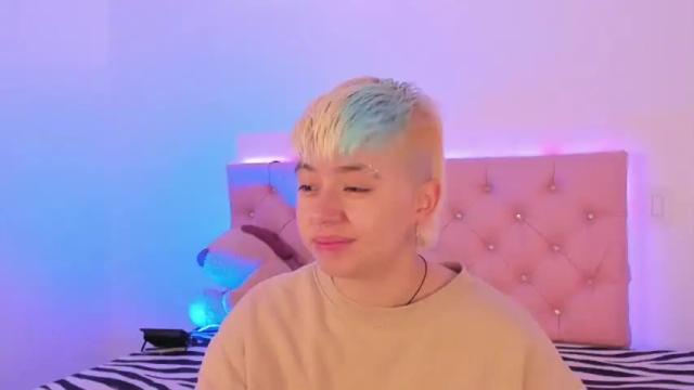 Thumbnail 1, cloe_444's Stream at Chaturbate, 18 months ago
