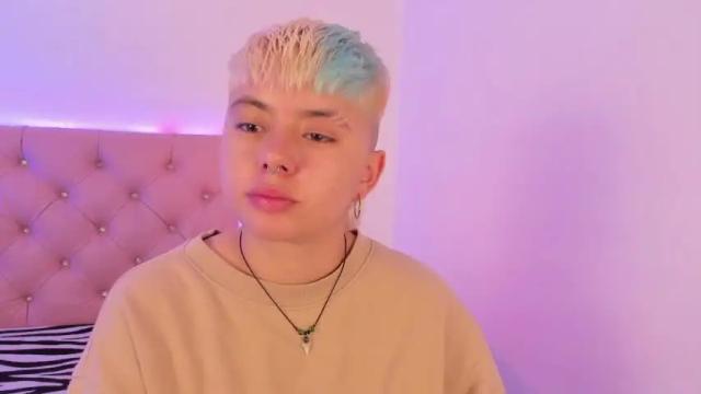 Thumbnail 3, cloe_444's Stream at Chaturbate, 18 months ago
