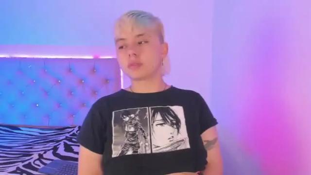 Image 8 of cloe_444 Stream on Chaturbate on 18 months ago