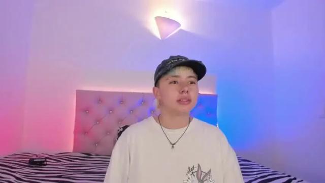 Thumbnail 1, cloe_444's Stream at Chaturbate, 18 months ago