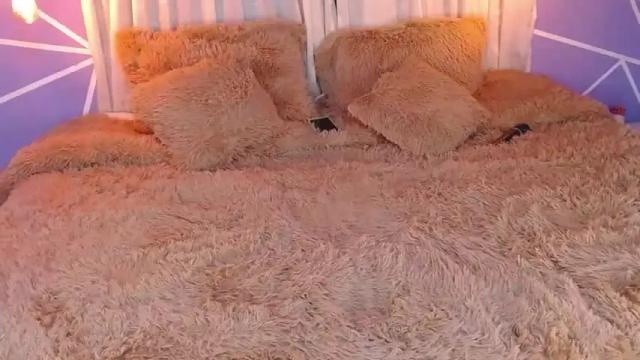 Image 10 of cloe_bridge Stream on Chaturbate on 14 months ago