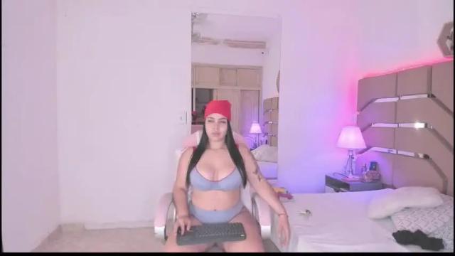Thumbnail 1, cloe_cifuentes's Stream at Chaturbate, 1 month ago