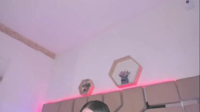 Thumbnail 1, cloe_cifuentes's Stream at Chaturbate, 1 month ago