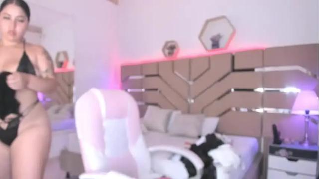 Image 11 of cloe_cifuentes Stream on Chaturbate on 1 month ago