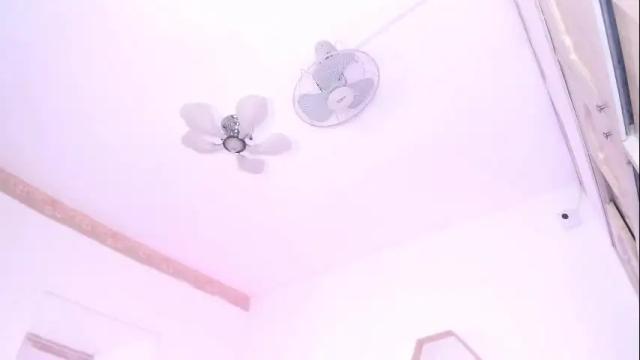 Image 7 of cloe_cifuentes Stream on Chaturbate on 1 month ago
