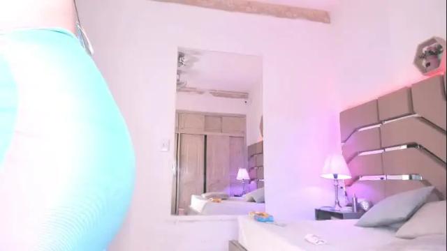 Image 6 of cloe_cifuentes Stream on Chaturbate on 1 month ago