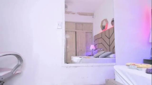 Image 11 of cloe_cifuentes Stream on Chaturbate on 22 days ago