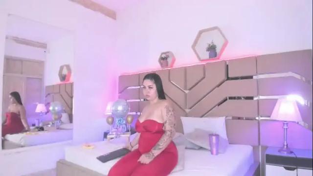 Image 10 of cloe_cifuentes Stream on Chaturbate on 18 days ago