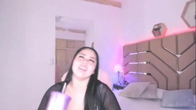 Image 8 of cloe_cifuentes Stream on Chaturbate on 17 days ago