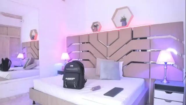 Thumbnail 1, cloe_cifuentes's Stream at Chaturbate, 18 hours ago