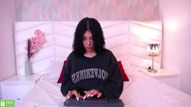 Thumbnail 2, cloe_diamond's Stream at Chaturbate, 17 months ago