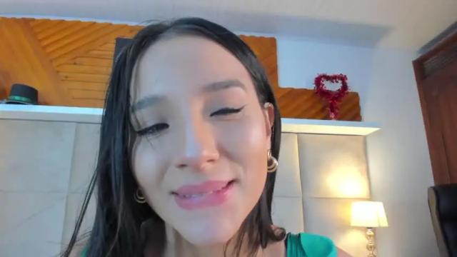 Image 10 of cloe_jone Stream on Chaturbate on 13 months ago