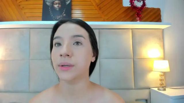Image 3 of cloe_jone Stream on Chaturbate on 13 months ago