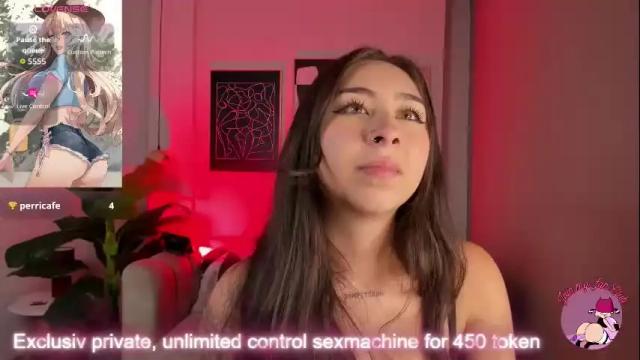 Image 4 of cloe_martinez_ Stream on Chaturbate on 2 months ago