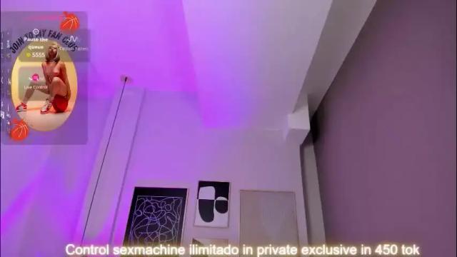 Image 11 of cloe_martinez_ Stream on Chaturbate on 2 months ago