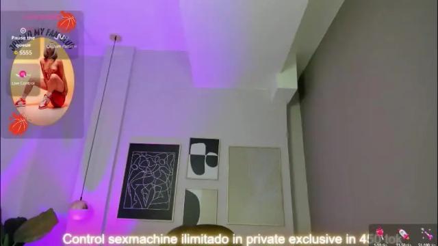 Image 6 of cloe_martinez_ Stream on Chaturbate on 2 months ago
